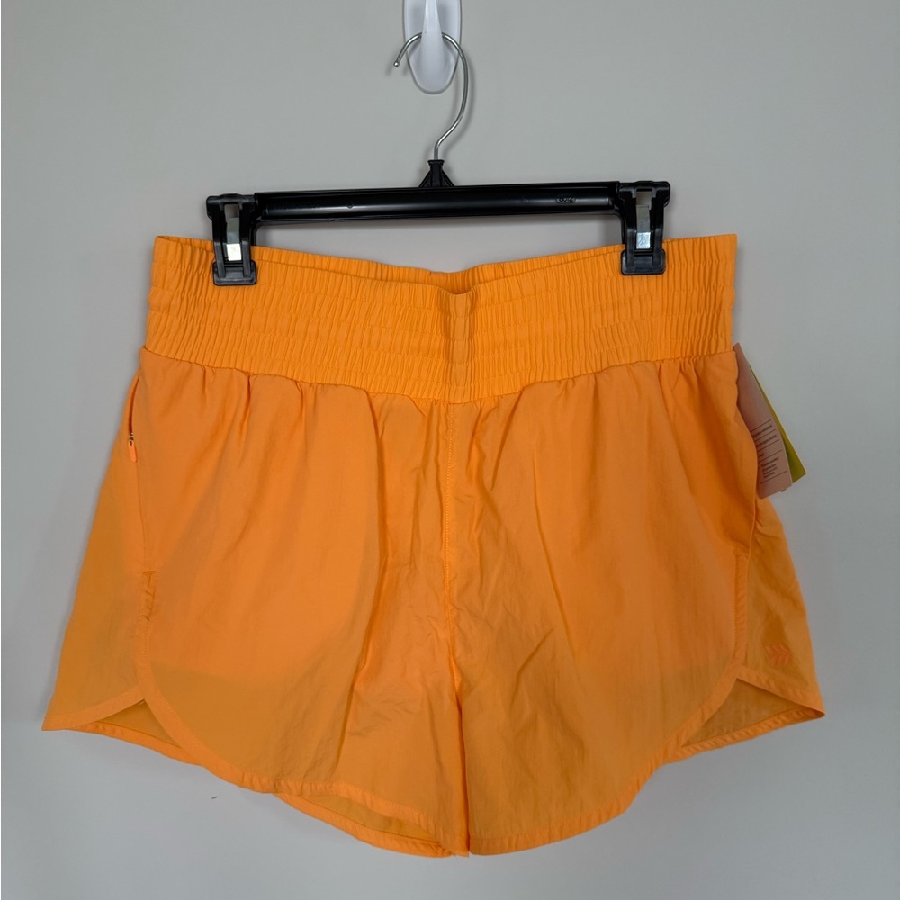 Women's All in Motion High Rise Crinkle Shorts